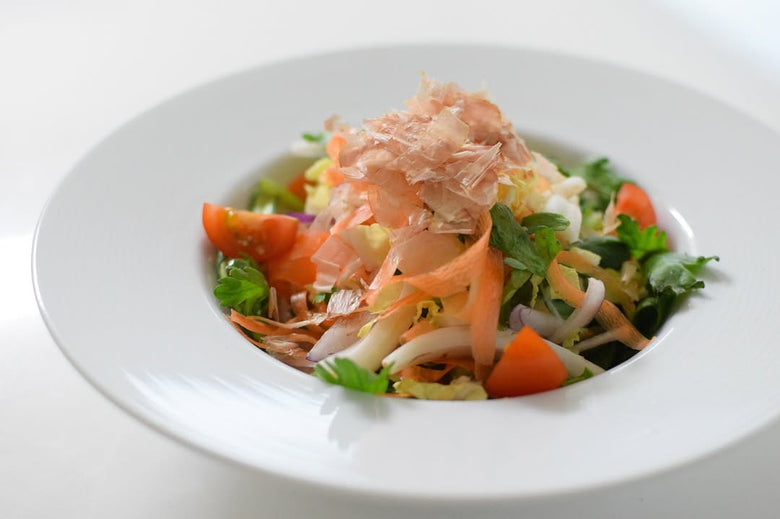 サラダに鰹節で和風サラダ