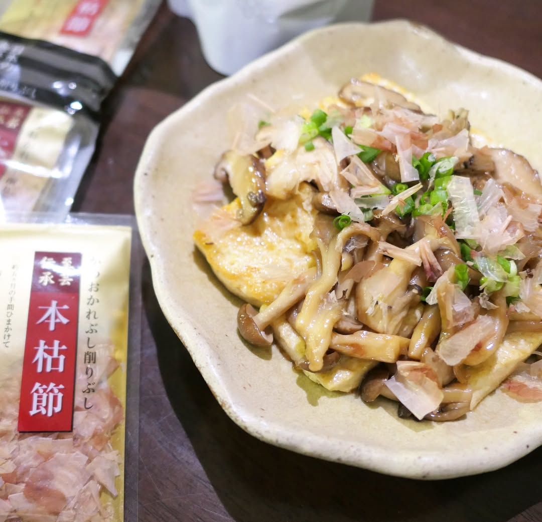 焼き豆腐のきのこあんかけとおみそ汁